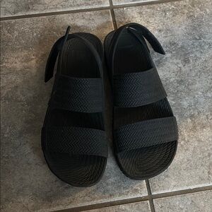 Reef Women's Black Dual-Strap Sandals